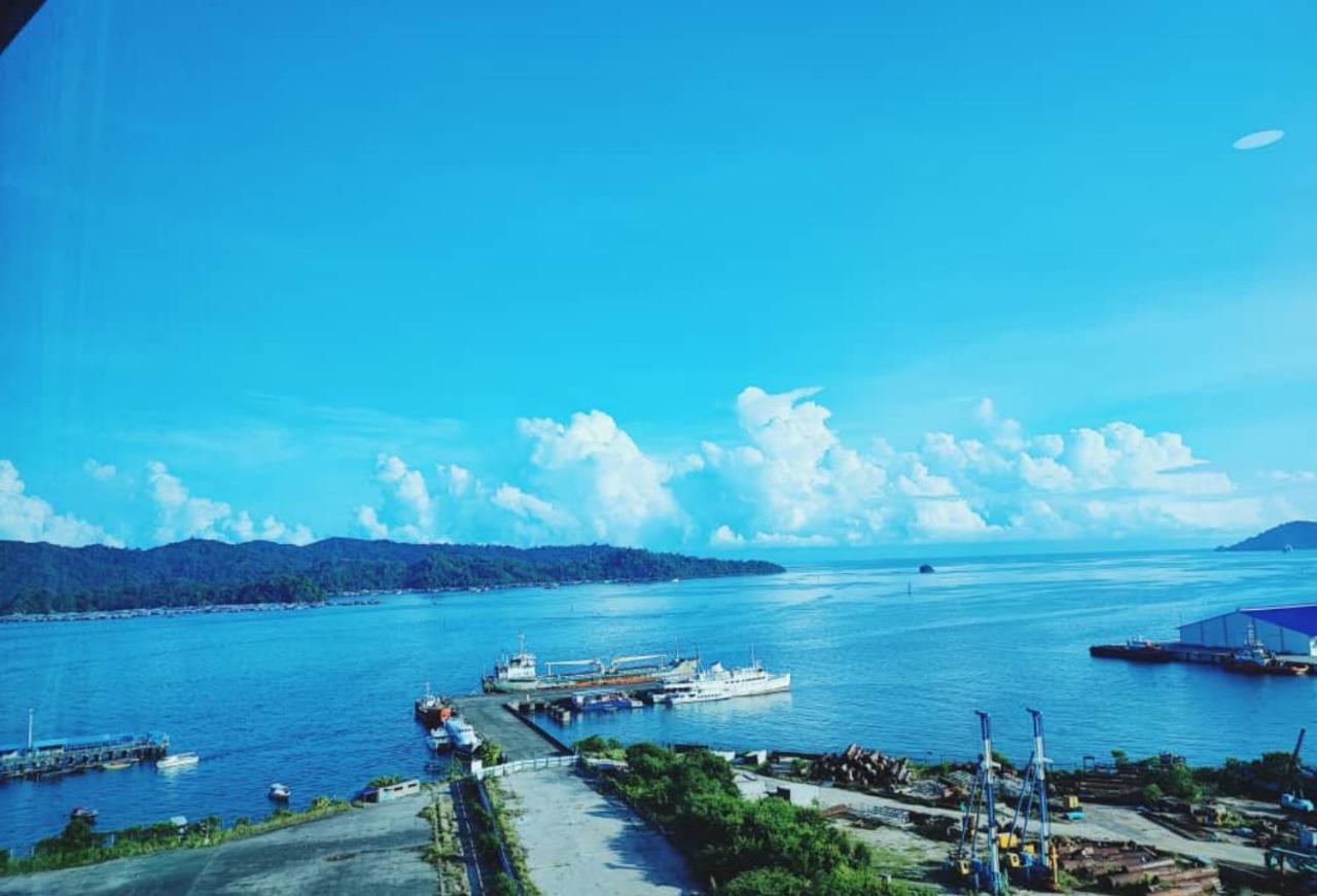 Jesselton Quay Sea View Hotel Кота Кинабалу Екстериор снимка