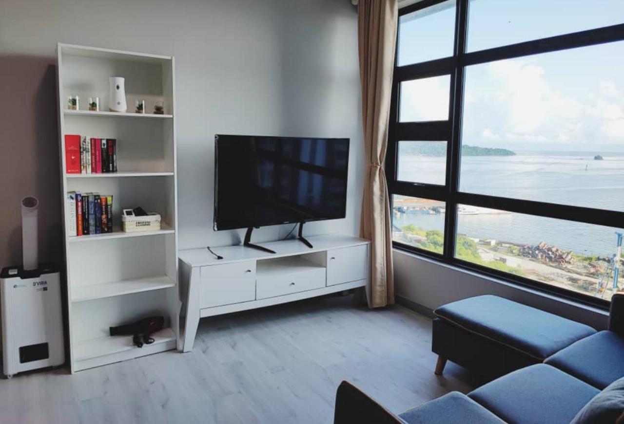 Jesselton Quay Sea View Hotel Кота Кинабалу Екстериор снимка